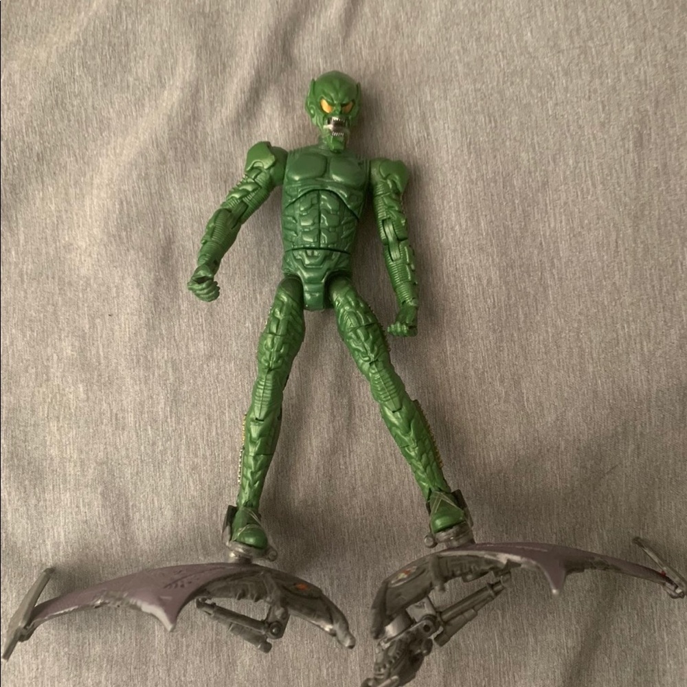 Spider-Man 2002 Green Goblin figure